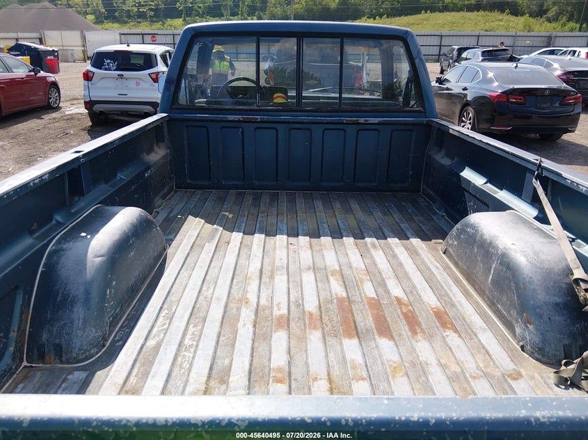 1990 GMC Sierra K1500 VIN: 2GTDK14K7L1531203 Lot: 45640495