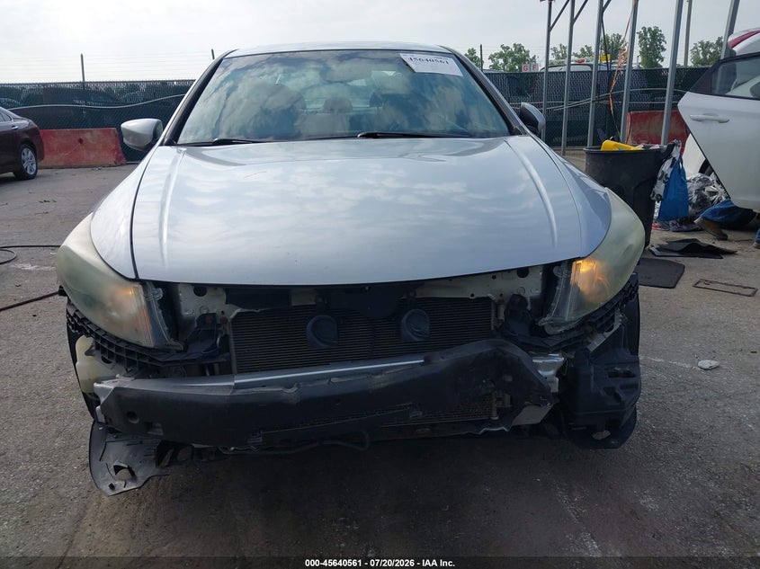 2008 Honda Accord VIN: 1HGCT26888A070810 Lot: 45640561