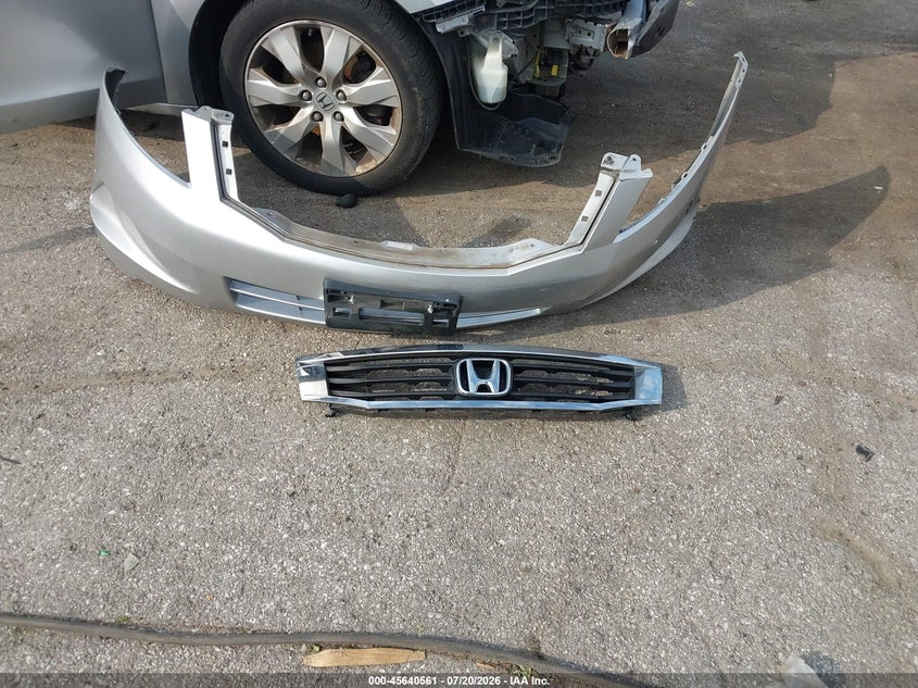 2008 Honda Accord VIN: 1HGCT26888A070810 Lot: 45640561