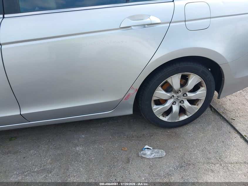 2008 Honda Accord VIN: 1HGCT26888A070810 Lot: 45640561