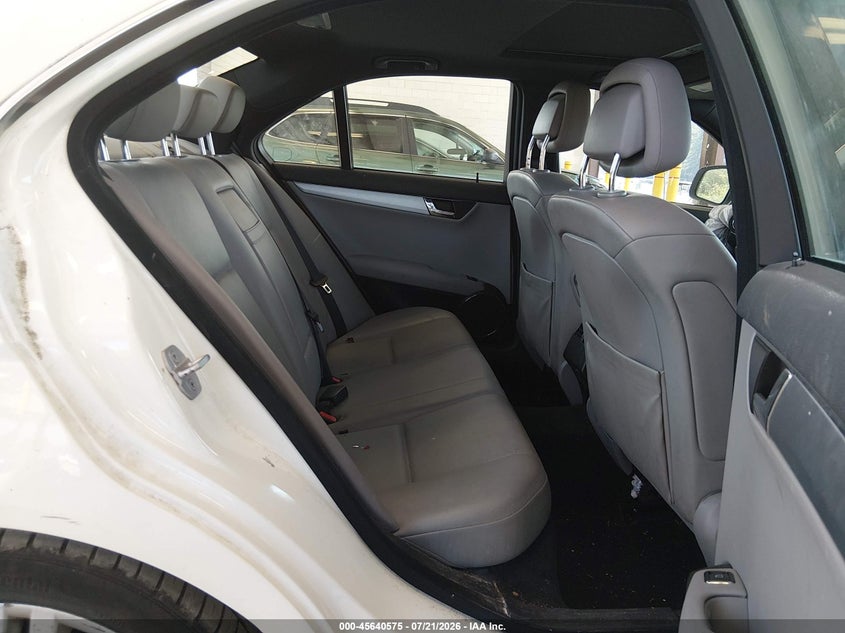 2008 Mercedes-Benz C 300 Luxury/Sport VIN: WDDGF54X18F072406 Lot: 45640575
