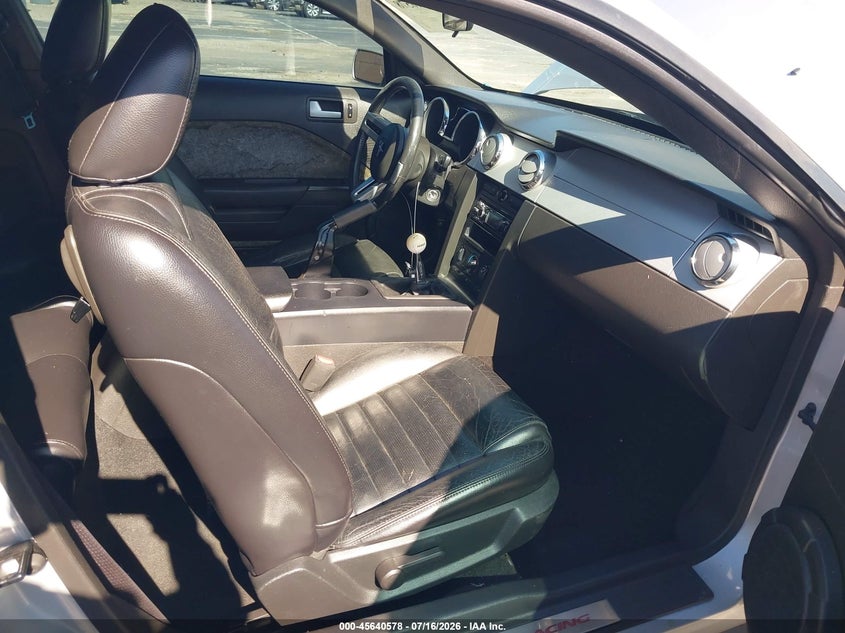 2007 FORD MUSTANG auction photo 5