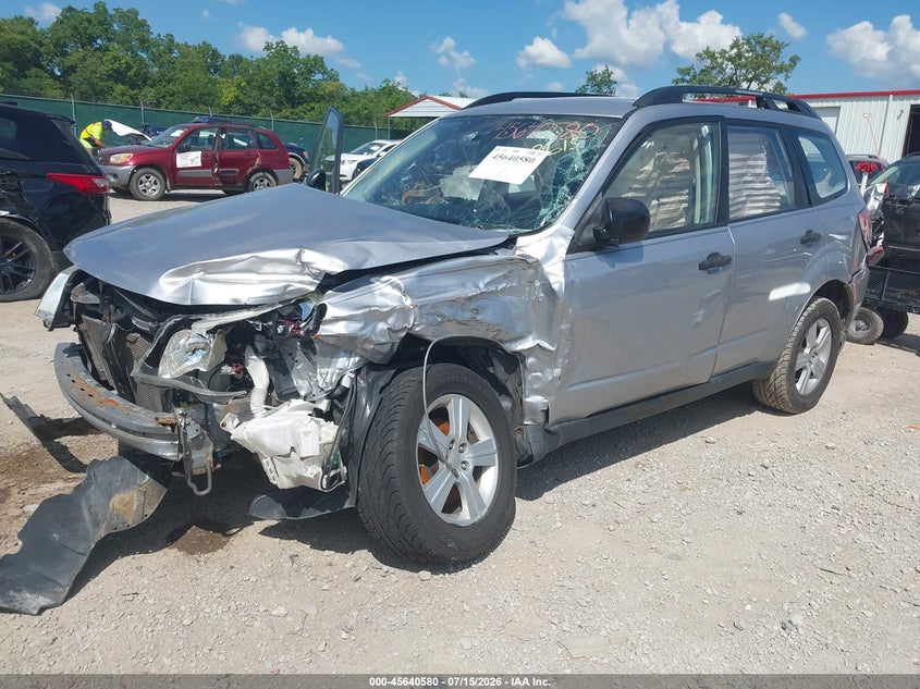 Vin: jf2shabc6dh428615, lot: 46139103, subaru forester 2.5x 20132