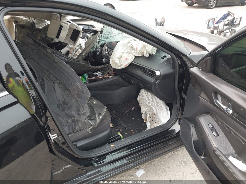2020 NISSAN ALTIMA auction photo 5