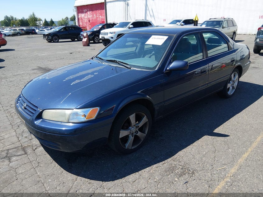 1999 Toyota Camry Le 4T1BG22K5XU882084 photo 1