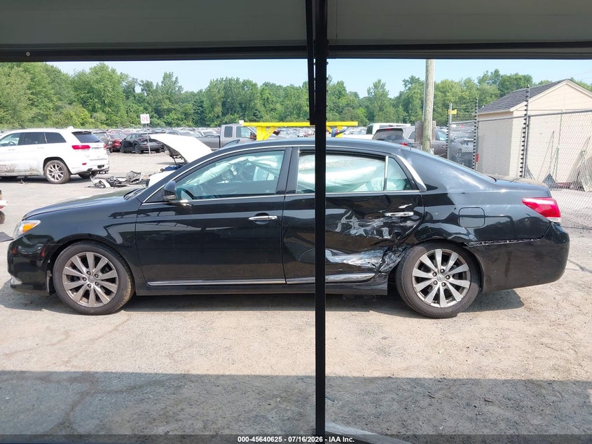 2011 Toyota Avalon Limited VIN: 4T1BK3DB2BU385696 Lot: 45640625