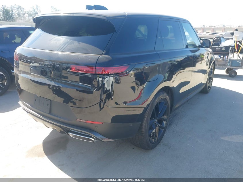 2026 LAND ROVER RANGE ROVER SPORT auction photo 4