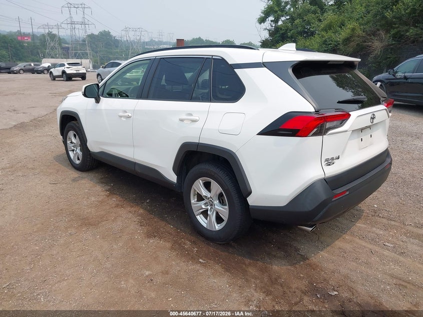 2019 TOYOTA RAV4 auction photo 3