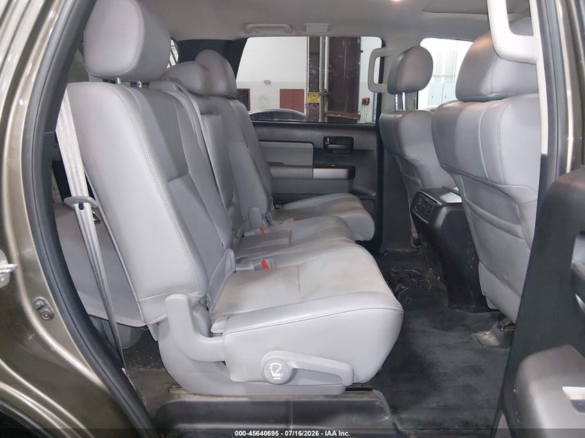 2012 Toyota Sequoia Sr5 5.7L V8 VIN: 5TDBY5G1XCS059278 Lot: 45640695