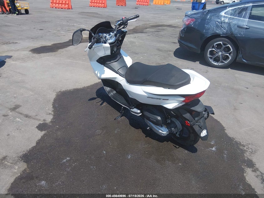 2015 HONDA PCX auction photo 3