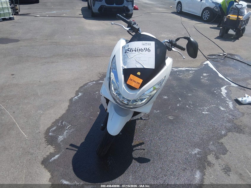 2015 HONDA PCX auction photo 5