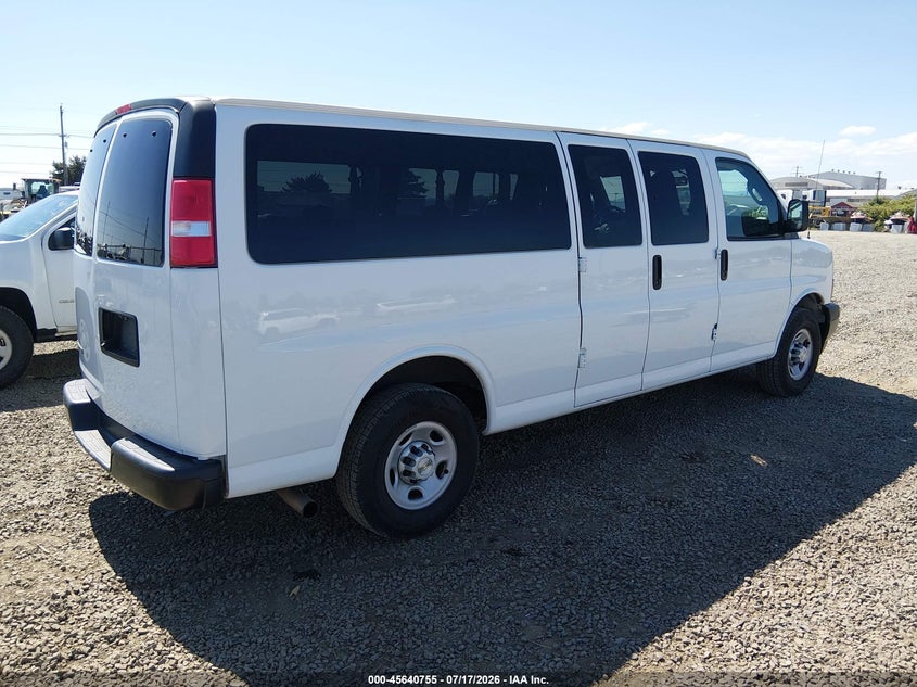 2020 CHEVROLET EXPRESS PASSENGER auction photo 4