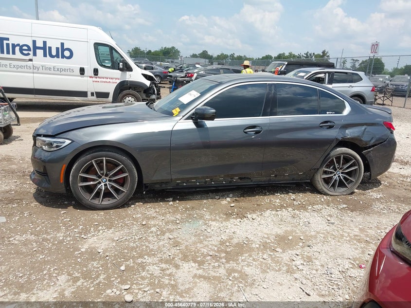 BMW 330I - zdjęcie 15