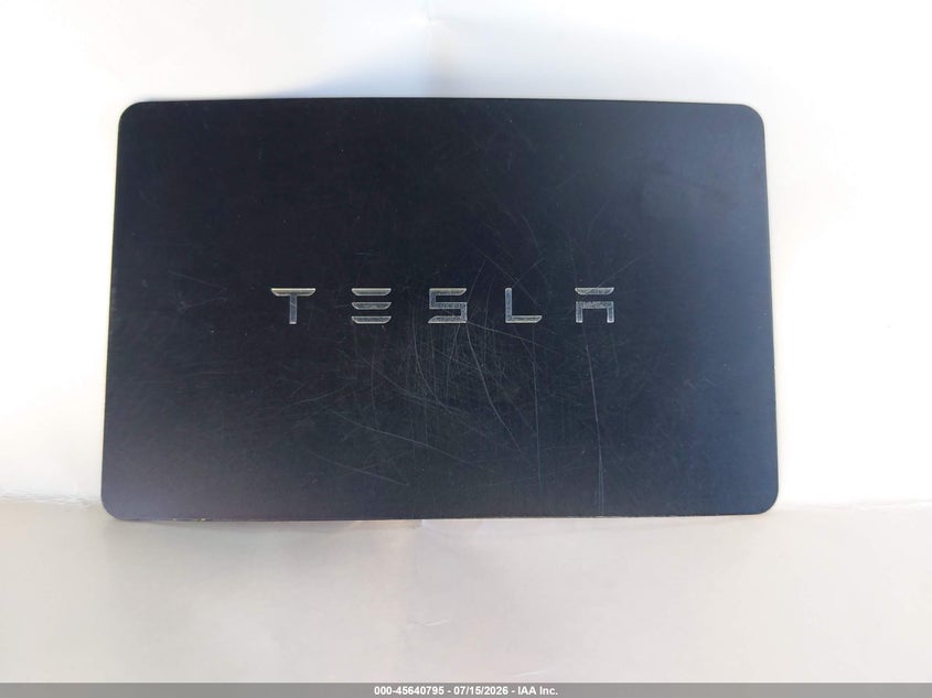 TESLA MODEL Y - zdjęcie 10