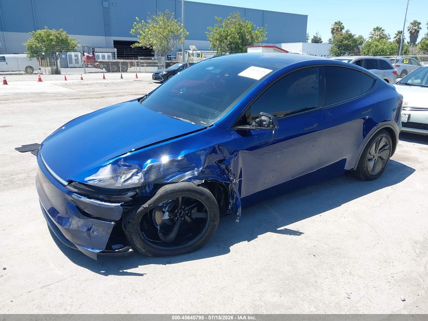 TESLA MODEL Y - zdjęcie 2