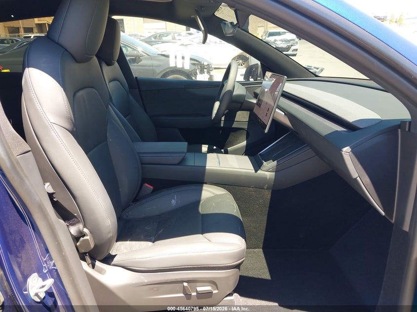TESLA MODEL Y - zdjęcie 5