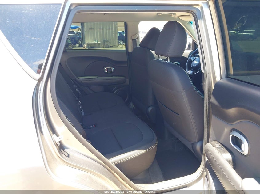 2015 KIA SOUL auction photo 8