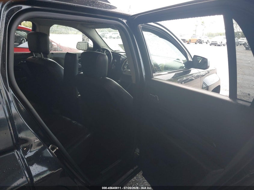 2015 GMC TERRAIN auction photo 8