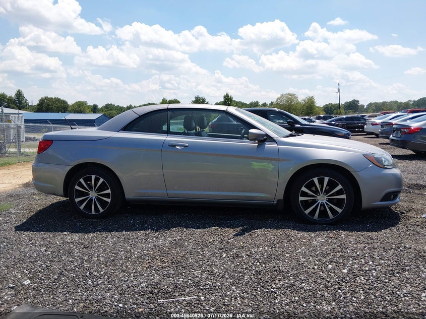 2013 Chrysler 200 S VIN: 1C3BCBGG2DN684996 Lot: 45640925