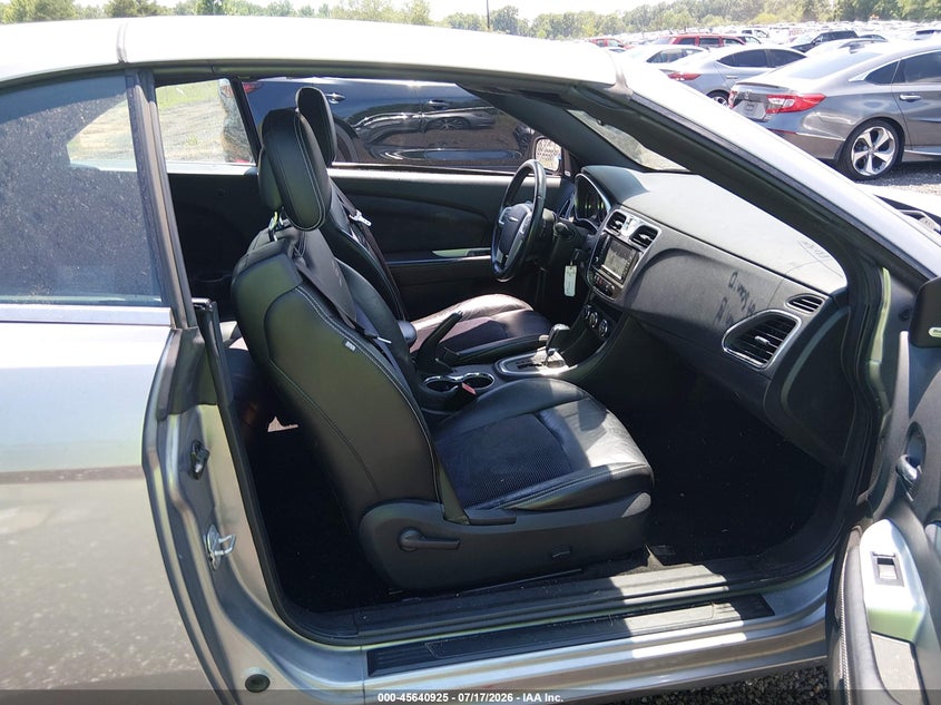 2013 Chrysler 200 S VIN: 1C3BCBGG2DN684996 Lot: 45640925