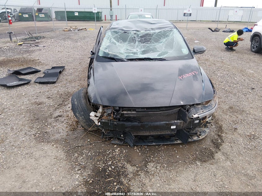 2024 HYUNDAI ELANTRA auction photo 6