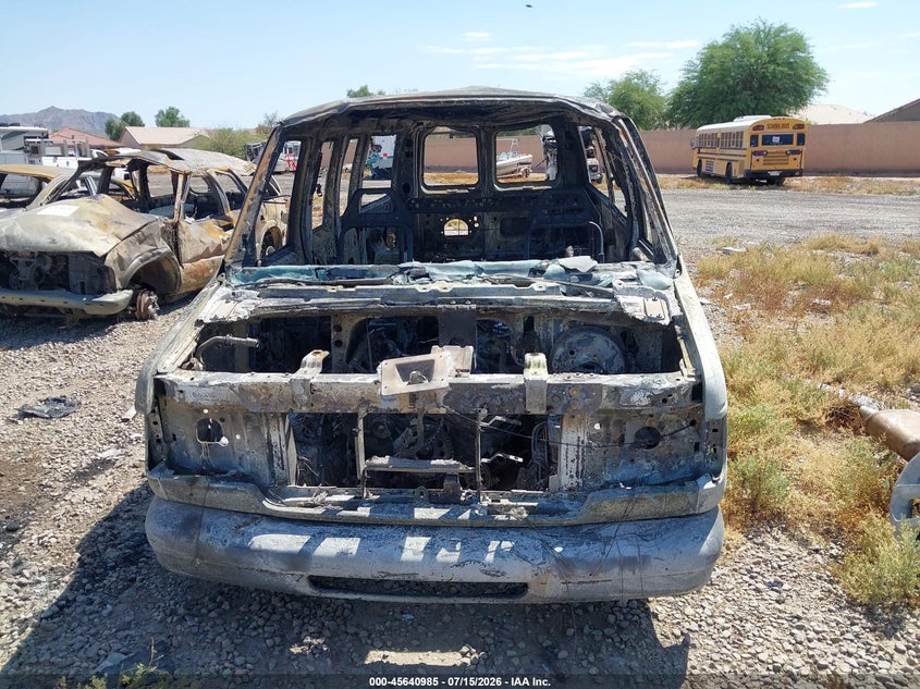 1999 Ford E-350 Super Duty Xl/Xlt VIN: 1FBNE31L5XHA15806 Lot: 45640985