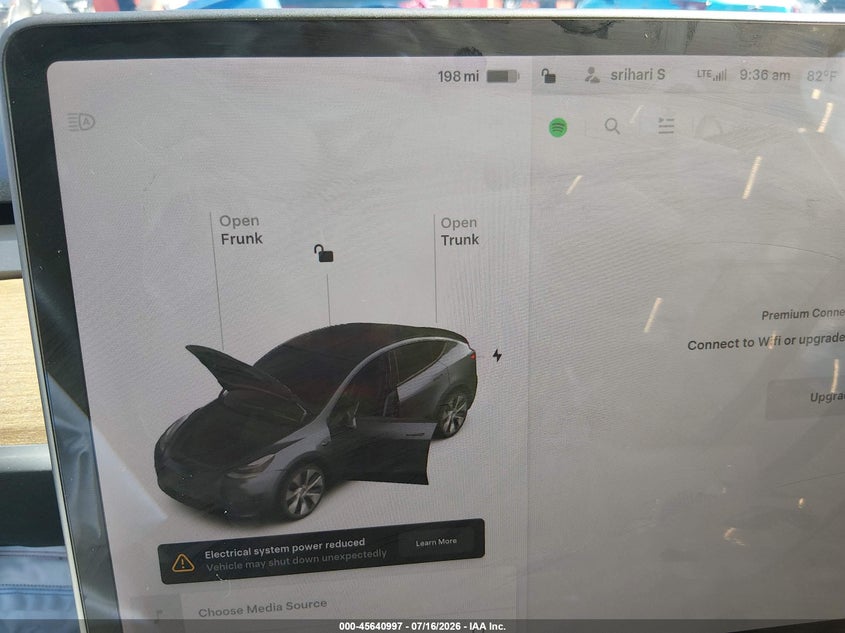 2021 Tesla Model Y Long Range Dual Motor All-Wheel Drive VIN: 5YJYGDEE6MF185690 Lot: 45640997