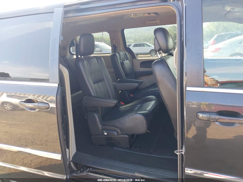 AtlanticExpress - Chrysler Town & Country