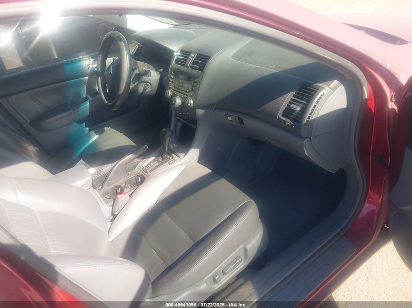 2004 HONDA ACCORD auction photo 5