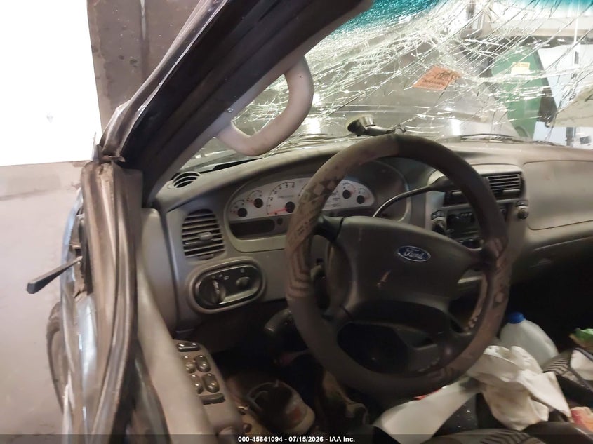 2004 FORD EXPLORER SPORT TRAC auction photo 7