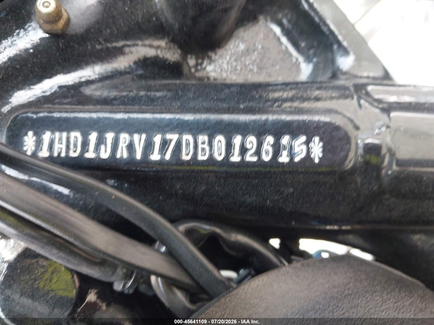 2013 Harley-Davidson Fls Softail Slim VIN: 1HD1JRV17DB012615 Lot: 45641109