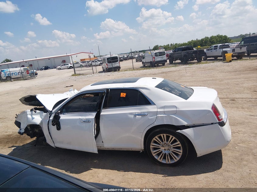 2013 Chrysler 300C VIN: 2C3CCAET8DH681690 Lot: 45641116