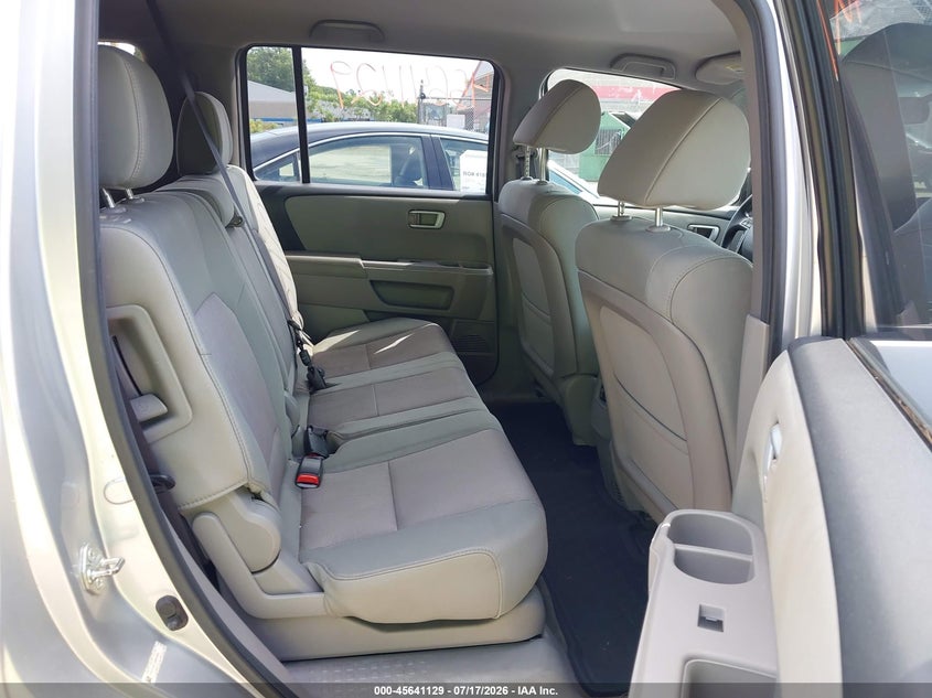 2013 HONDA PILOT auction photo 8