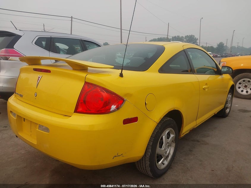 2007 PONTIAC G5 auction photo 4