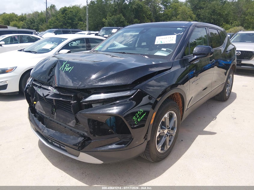 2025 Chevrolet Blazer, Front End, IAAI, VIN 3GNKBHR43SS183713 — photo 2