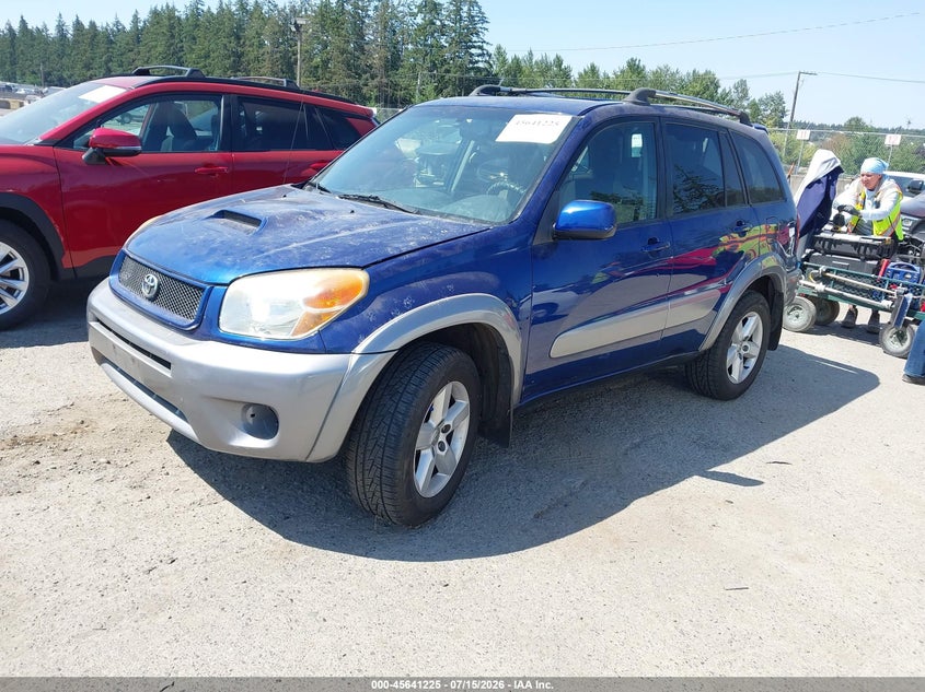 2005 TOYOTA RAV4 auction photo 2