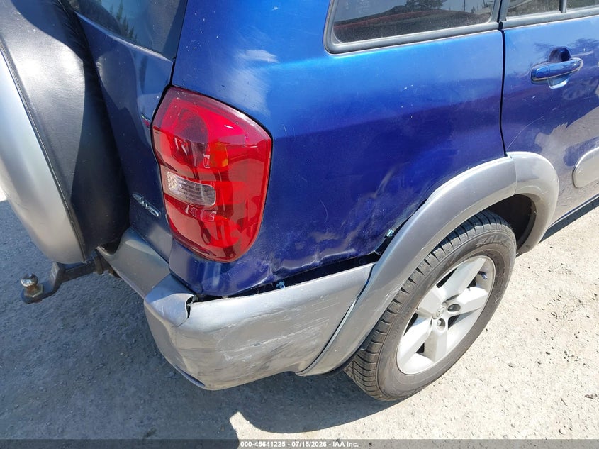 2005 TOYOTA RAV4 auction photo 6