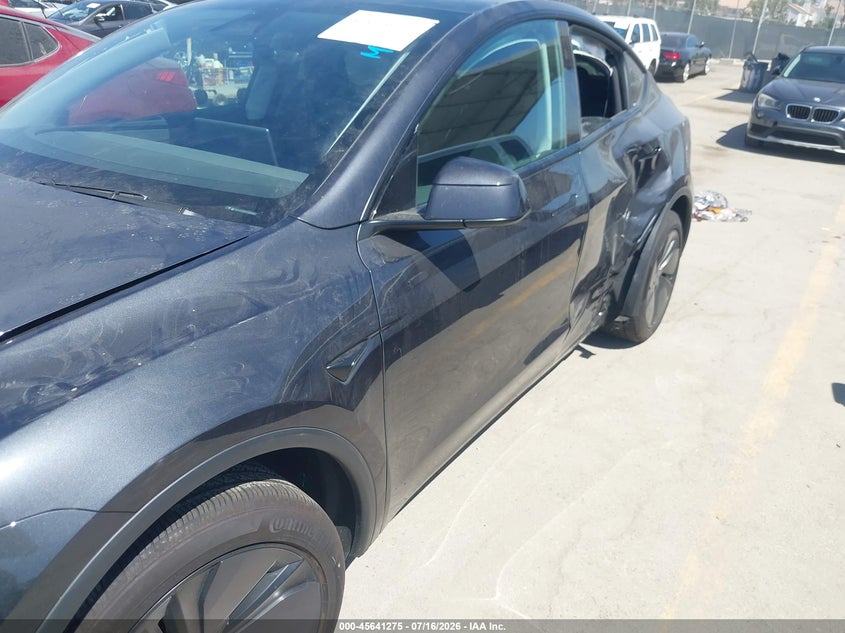 2026 Tesla Model Y Premium Rear-Wheel Drive/Rear-Wheel Drive VIN: 7SAYGDED4TF432620 Lot: 45641275