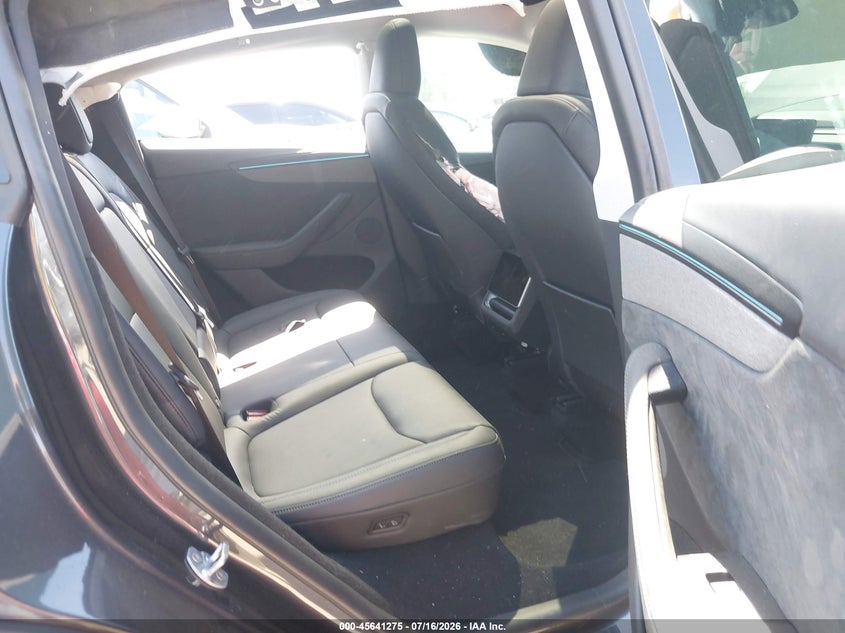 2026 Tesla Model Y Premium Rear-Wheel Drive/Rear-Wheel Drive VIN: 7SAYGDED4TF432620 Lot: 45641275