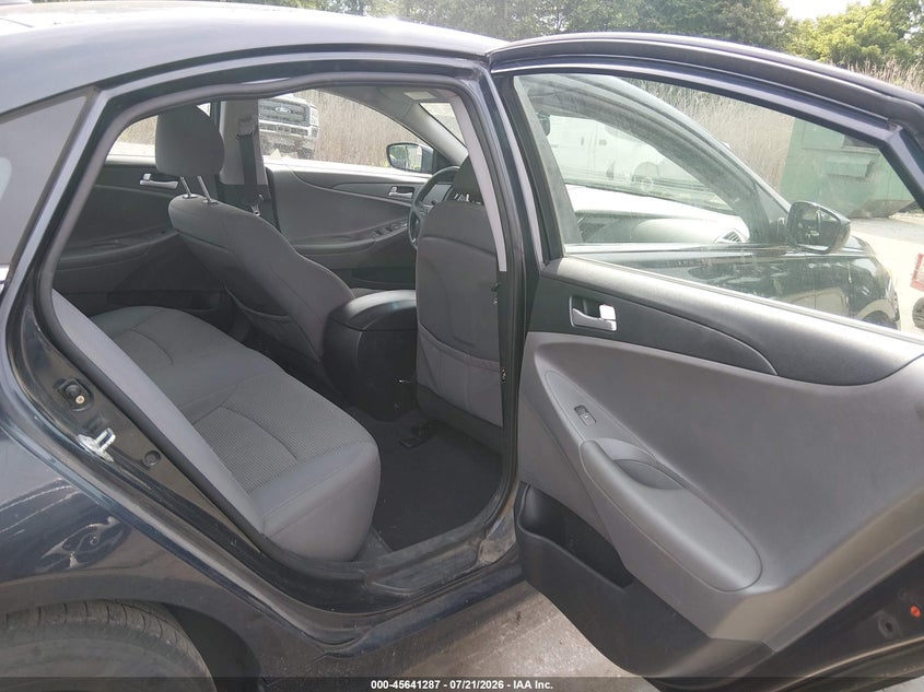 2011 HYUNDAI SONATA SEDAN 2.4L I-4 DI, DOHC, VVT, 198HP