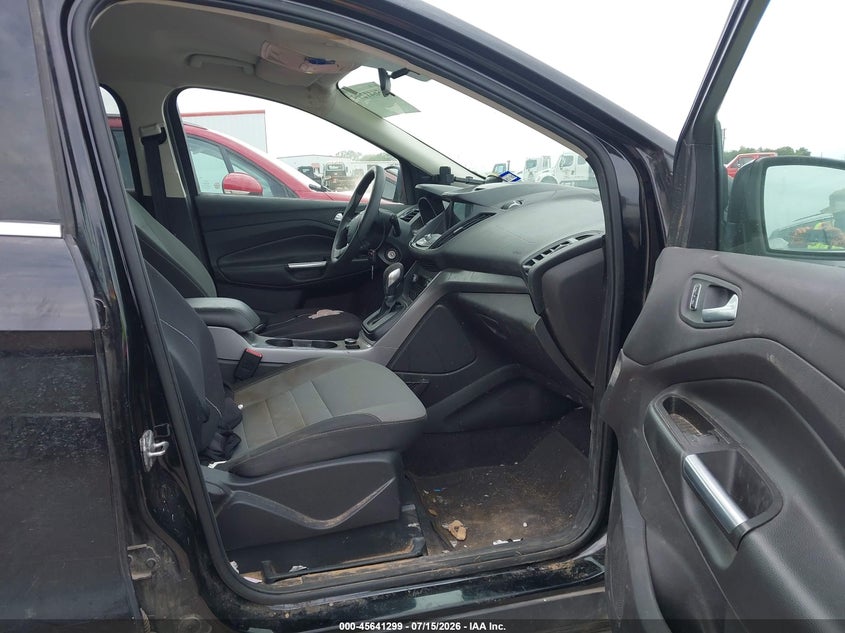 2016 FORD ESCAPE auction photo 5