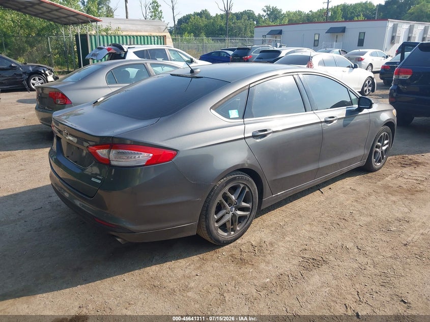 2016 FORD FUSION auction photo 4