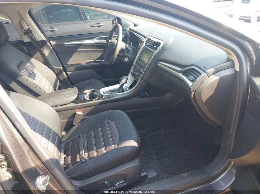 2016 FORD FUSION auction photo 5
