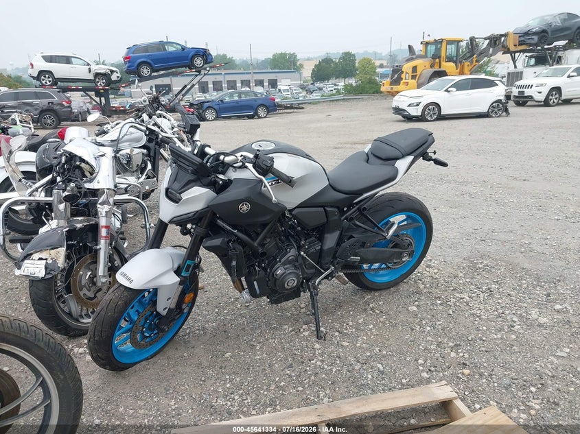 2025 YAMAHA MTN690 auction photo 2
