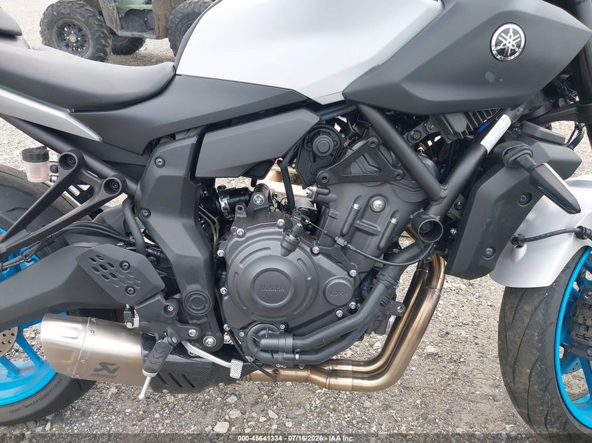 2025 YAMAHA MTN690 auction photo 8
