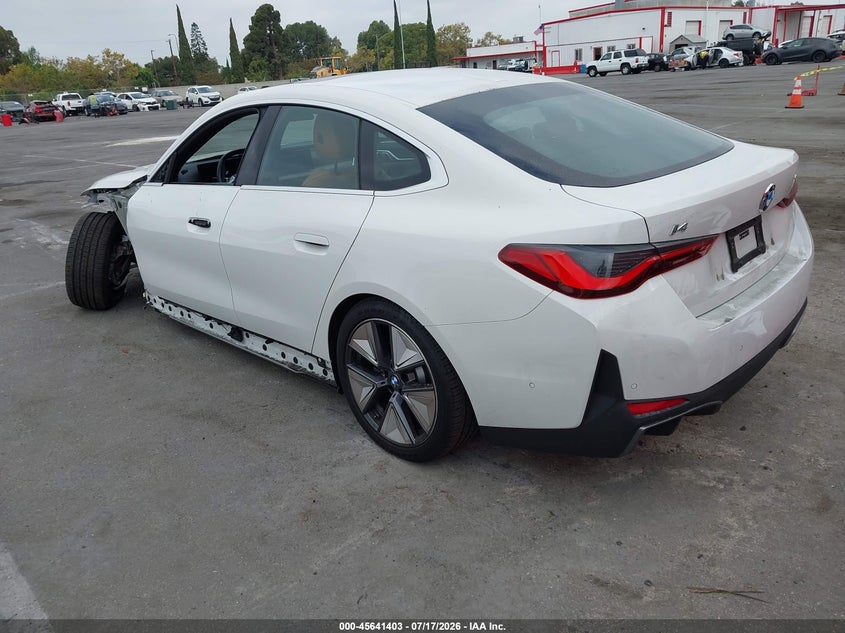 Vin: wby63hd0xtfw13088, lot: 46139926, bmw i4 gran coupe edrive40 20263