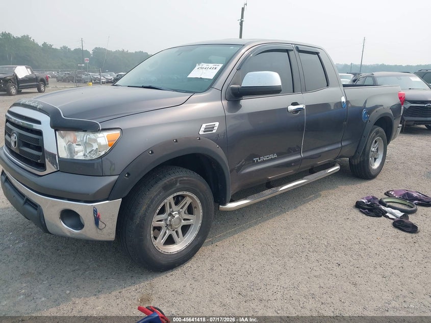 2012 Toyota Tundra, Правый бок, IAAI, VIN 5TFRM5F19CX041747 — фото 2