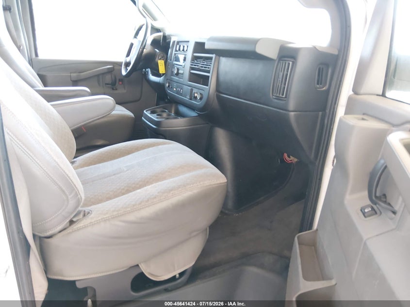 2016 CHEVROLET EXPRESS 2500 auction photo 5