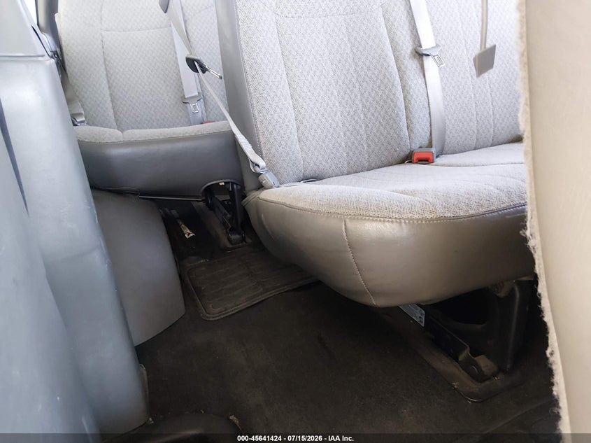 2016 CHEVROLET EXPRESS 2500 auction photo 8