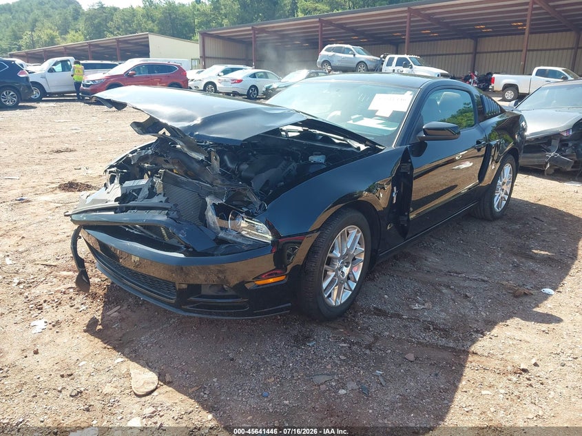2013 Ford Mustang V6 Premium, Front End, IAAI, VIN 1ZVBP8AM1D5250552 — photo 2